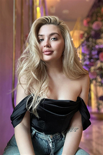 Ukrainian girl model anastasiya from berdyansk with Blonde hair age 28