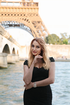 paris bride ruslana with Blonde hair age 43 photo-33