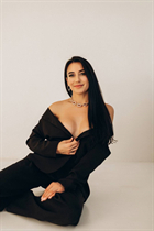Jolie femme ukrainienne ivanna de boston avec Noirs cheveux, âge 35 photo-1