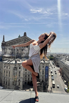 Modèle fille ukrainienne liza de paris avec Brunette cheveux, âge 24 photo-2