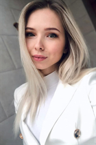 Slavic women irina from kharkov with Blonde hair age 27 photo-9