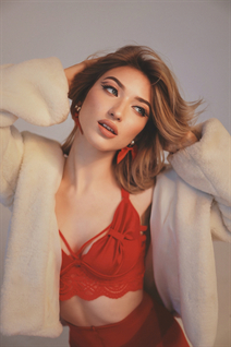 Gorgeous Ukrainian bride mariia from mykolaiv with Blonde hair age 23