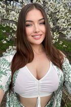 Ukrainian girl oleksandra from melitopol with Black hair age 20 photo-44