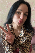 Date ukrainian valentina from lviv with Black hair age 26 photo-2