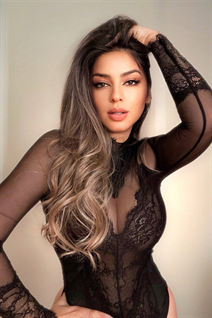 Beautiful argentinian woman esther from buenos aires with Light Brown hair 38 years old