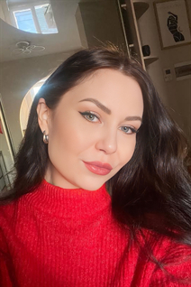 Belle mariée ukrainienne yuliia de kharkiv avec Brunette cheveux, âge 36