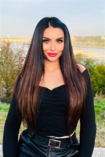 Beautiful wife from Ukraine kateryna from ontario with Dark Brown hair age 32