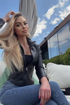 tbilisi bride nino with Blonde hair age 27 photo-3