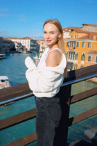 Ukrainian pretty girl anastasiia from kiev with Blonde hair age 24 photo-7