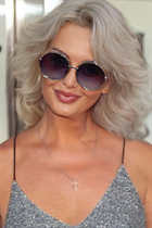 Femme parfaite alla de rome avec Blond cheveux, âge 58 photo-15