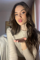 Gorgeous Ukrainian woman sofia from kiev with Dark Brown hair age 22 photo-4