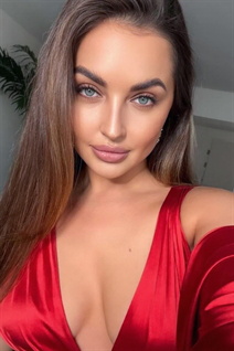 Jolie fille ukrainienne kateryna de kiev avec Chatain clairs cheveux, âge 38