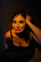 Czech woman olga from prague with Dark Brown hair 41 years old photo-30