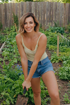 Perfect woman olga from ricadi with Light Brown hair age 43 photo-4