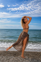 Jolie fille tetiana de miami avec Chatain clairs cheveux, âge 40 photo-12