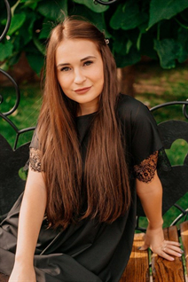 Hot russian girl lilia from kharkov with Dark Brown hair age 26