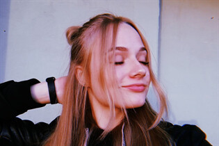 Gorgeous Ukrainian woman irina from odessa with Blonde hair age 22 photo-12