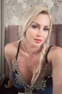 Fille de valencia olga aux cheveux Blond, age 43