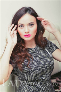 Stunning Ukrainian woman anastasiya from berdyansk with Dark Brown hair age 28
