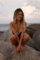 Girl from orlando elena with Blonde hair age 40 photo-4