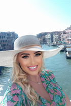 alicante bride yulia with Blonde hair age 40 photo-3