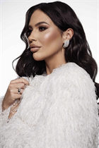 Bride from wroclaw izabela with Black hair age 27 photo-1