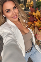 Belle fille allemande anna de munich avec Blond cheveux 39 ans photo-39