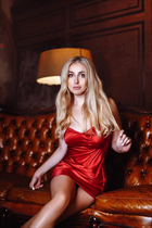 Épouse d'Ukraine anastasiia de kyiv avec Blond cheveux, âge 35 photo-5