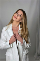 Bride from tallinn svetlana with Blonde hair age 35 photo-29