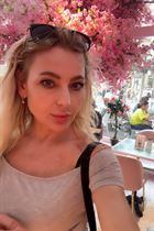 Bride from vienna olena with Blonde hair age 50 photo-16