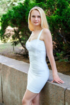 Ukrainian woman for dating valeria from nikolaev with Blonde hair age 30 photo-2