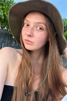 Bride from bangkok alina with Light Brown hair age 28 photo-8