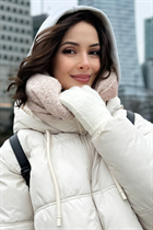 Chica de wroclaw liia con pelo Negro y edad 31 photo-3