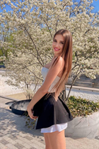 Beautiful woman of ukrainian daryna from kiev with Dark Brown hair age 21 photo-5