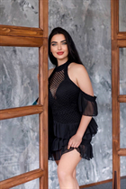 Ukrainian single woman veronika from dnipro with Dark Brown hair age 24 photo-4