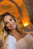 Bride from vilnius lyudmila with Light Brown hair age 39 photo-6