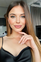 Belle mariée ukrainienne olga de kiev avec Chatain clairs cheveux, âge 29 photo-1