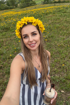 Lovely Ukrainian girl yana from kharkiv with Blonde hair age 30 photo-2