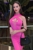 madrid bride carolina with Dark Brown hair age 31 photo-1