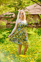 Dating a german woman julia from cologne with Black hair 43 years old photo-3