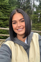 German girl vladislava from augsburg with Black hair 30 years old photo-6