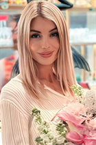 Bride from miami irina with Blonde hair age 39 photo-2