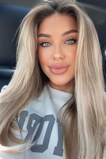 Femme ukrainienne pour le mariage elina de kiev avec Blond cheveux, âge 40