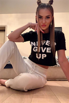 Ukrainian woman online vikky from kiev with Blonde hair age 36 photo-33