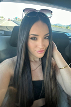 via del mar bride leon with Black hair age 22 photo-7