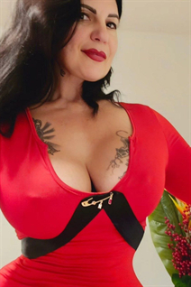 Ukrainian jolie fille oksana de kropyvnytskyi avec Noirs cheveux, âge 50