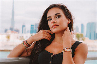 Chica ucraniana soltera arina de zaporozhye con pelo Marrón oscuro y edad 29 photo-17