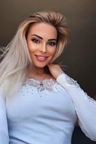 Beautiful german girl irina from munich with Blonde hair 37 years old photo-3