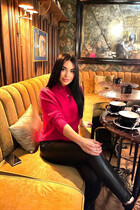 Dating a german woman inna from berlin with Black hair 51 years old photo-8