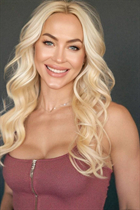 Ukrainian beauty yuliia from dnepr with Blonde hair age 40 photo-9